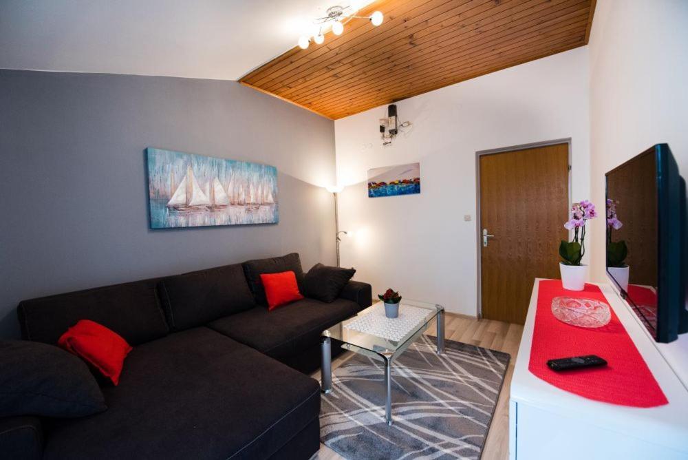 Apartments Care Округ-Доньи Экстерьер фото